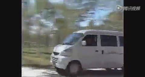 青海搞笑视频:撞车了