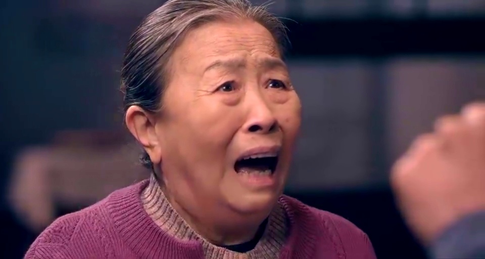 儿媳妇装神弄鬼,婆婆告诉他人